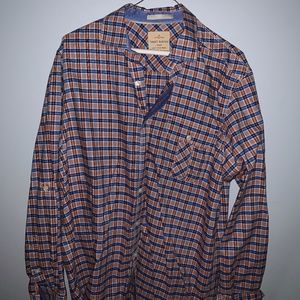 Size M Tommy Bahama Button Down Shirt